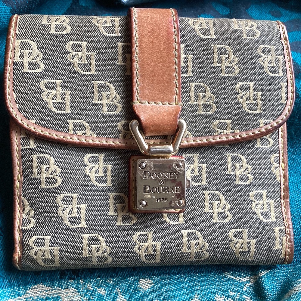 Dooney&Bourke Wallet